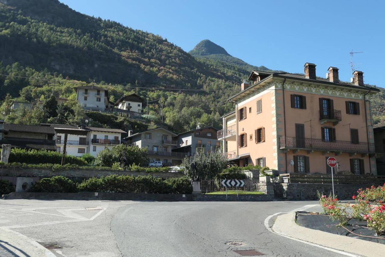 Casa Vacanze Valle D'Aosta - Maison Lugon Eksteriør billede